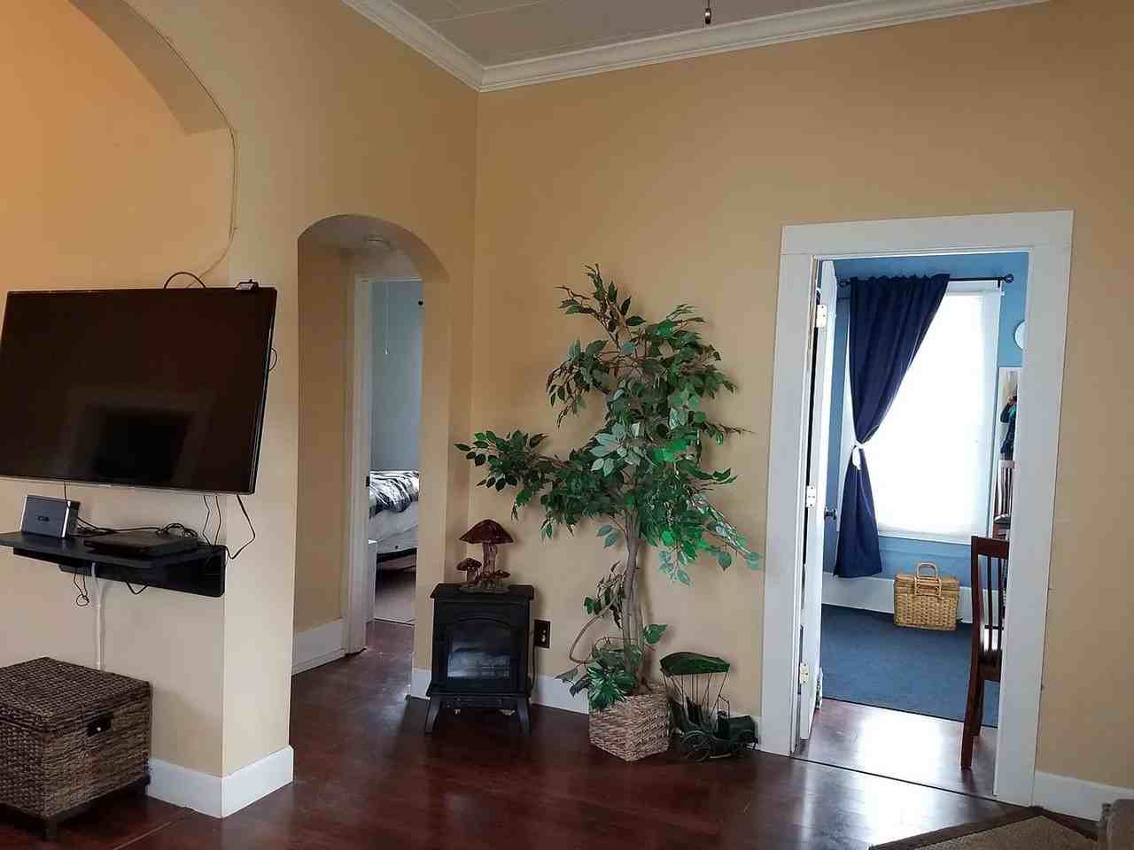 1178 N 3rd Ave - Photo 3 of 20