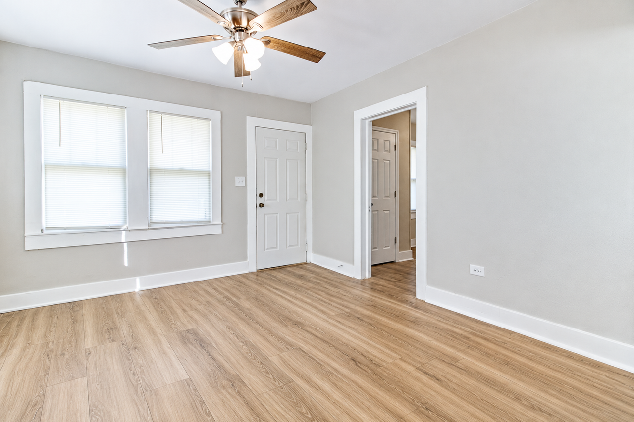 603 Avenue A - Photo 6 of 12