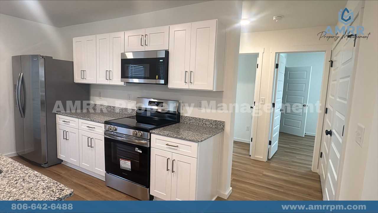 2028 Porter St - Photo 5 of 15