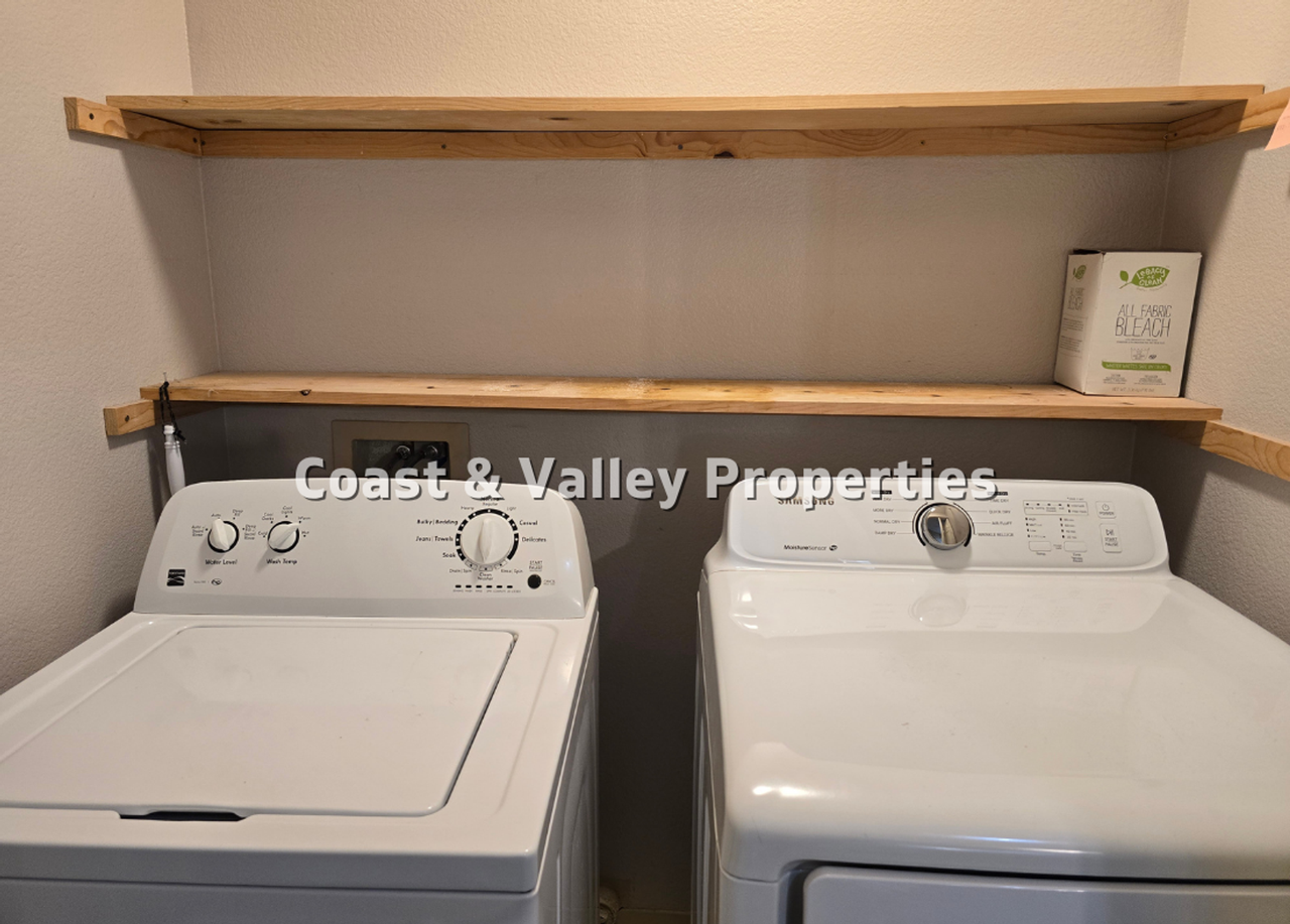 1061 Santa Inez - Photo 6 of 19