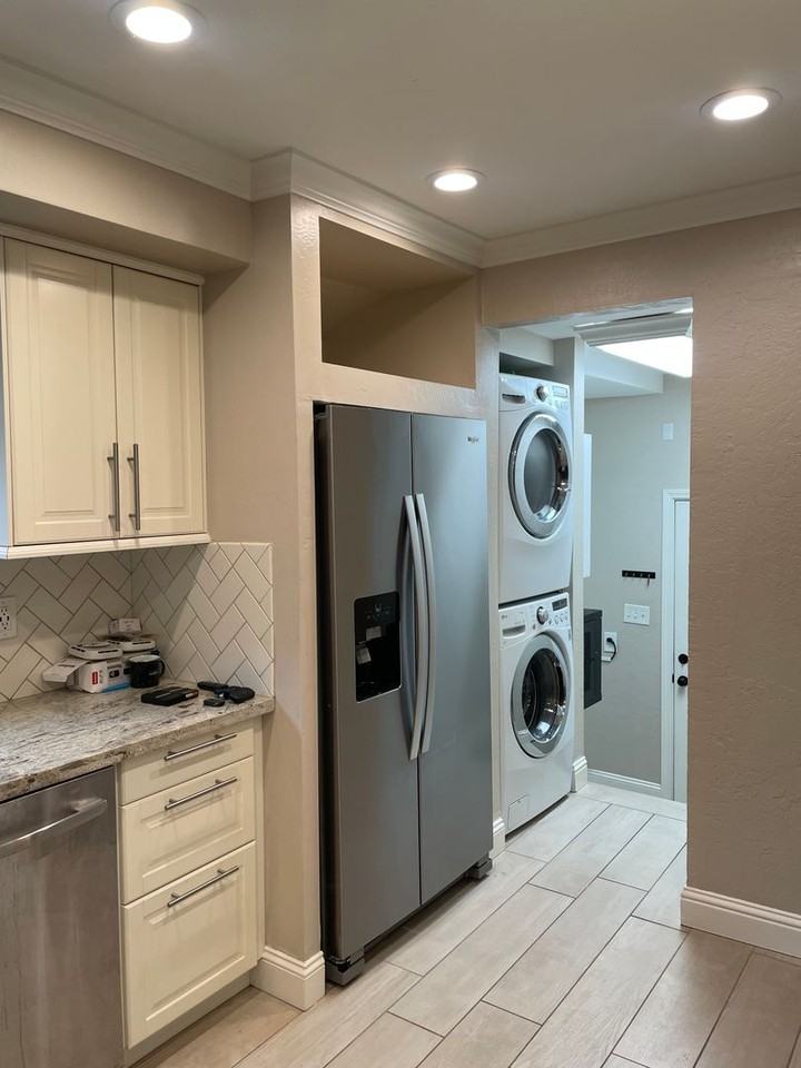 2701 58th St - Photo 6 of 25