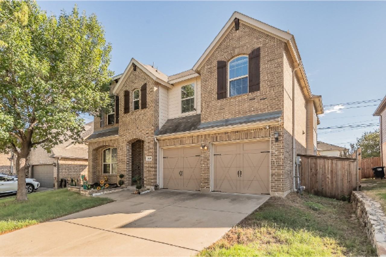 4948 Grinstein Dr - Photo 2 of 46