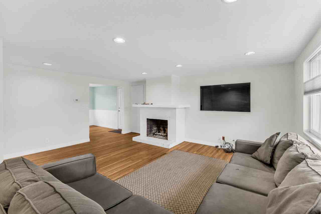 1246 E Hyland Lake Dr - Photo 6 of 34