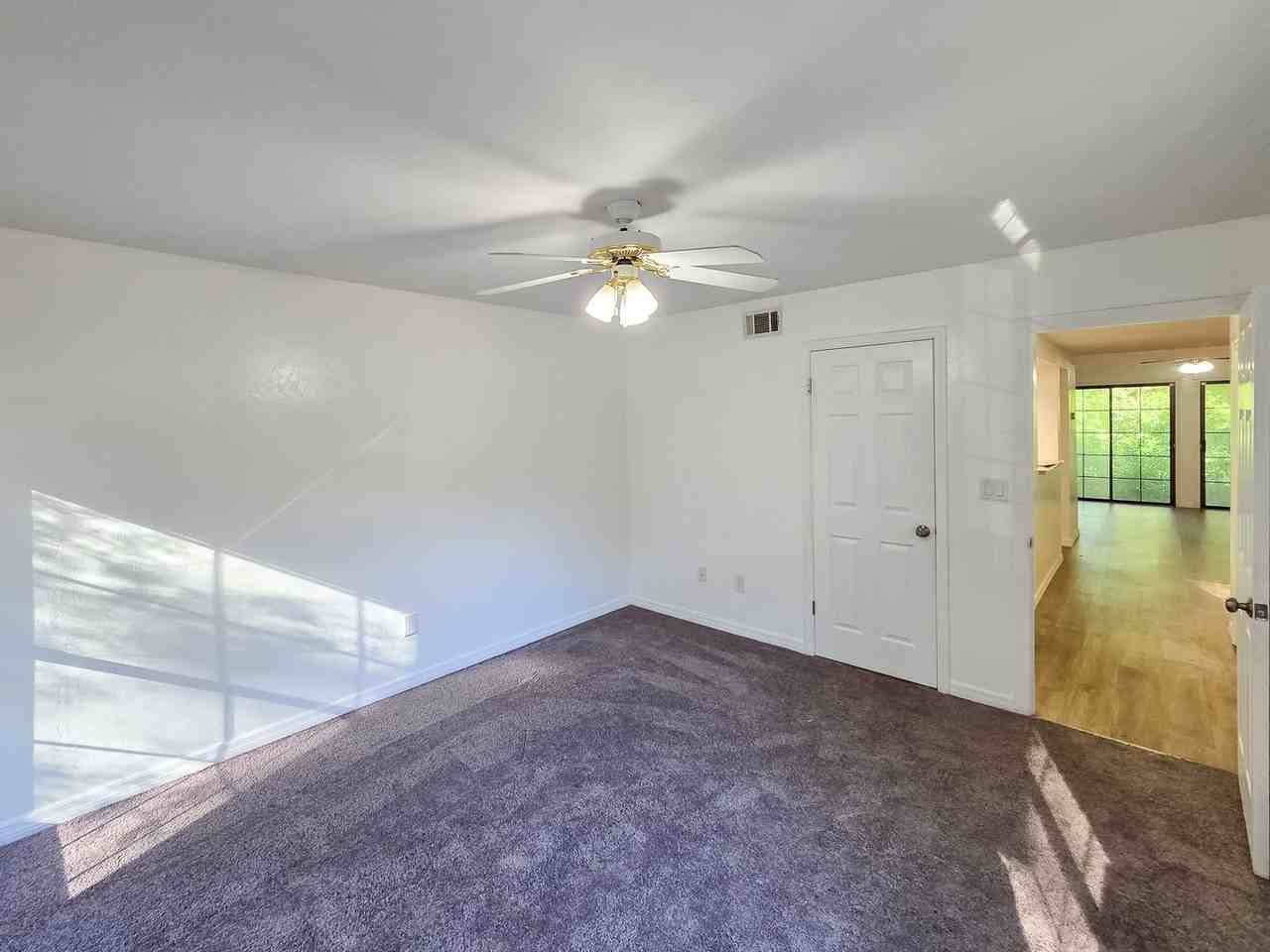 825 Sw 55th Ter - Photo 6 of 21