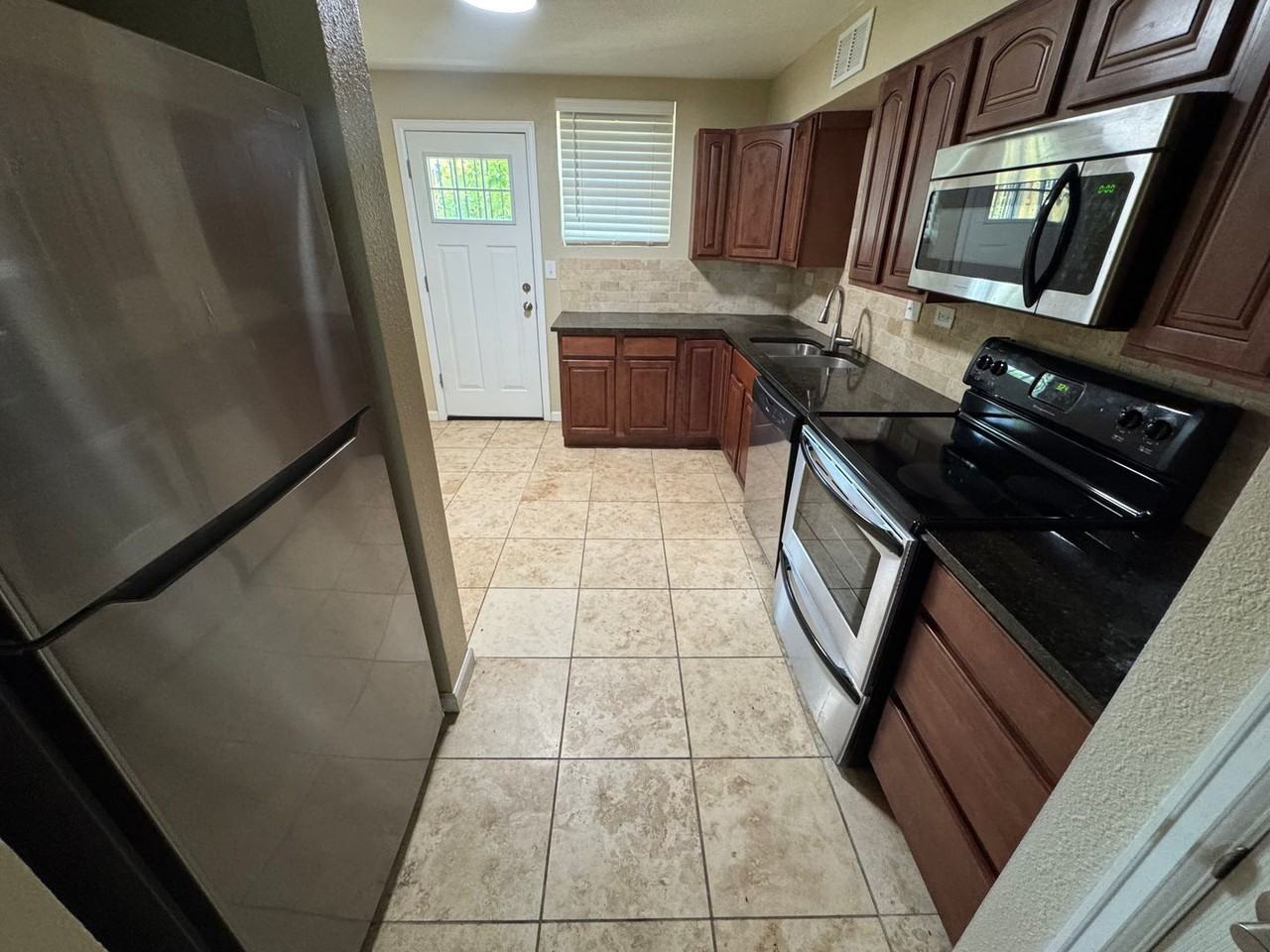 9444 E Girard Ave #7 - Photo 5 of 14