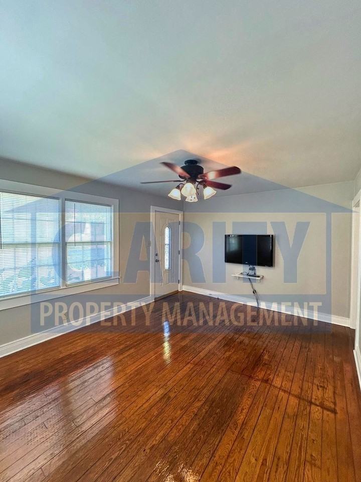 535 Willow St Nw - Photo 7 of 21