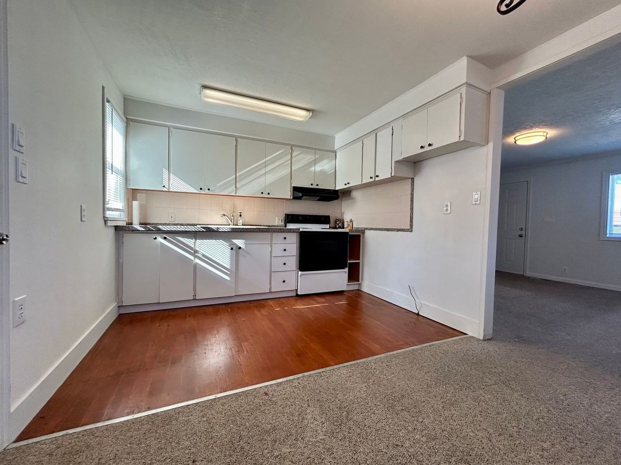 111 Ne 77th St - Photo 5 of 33
