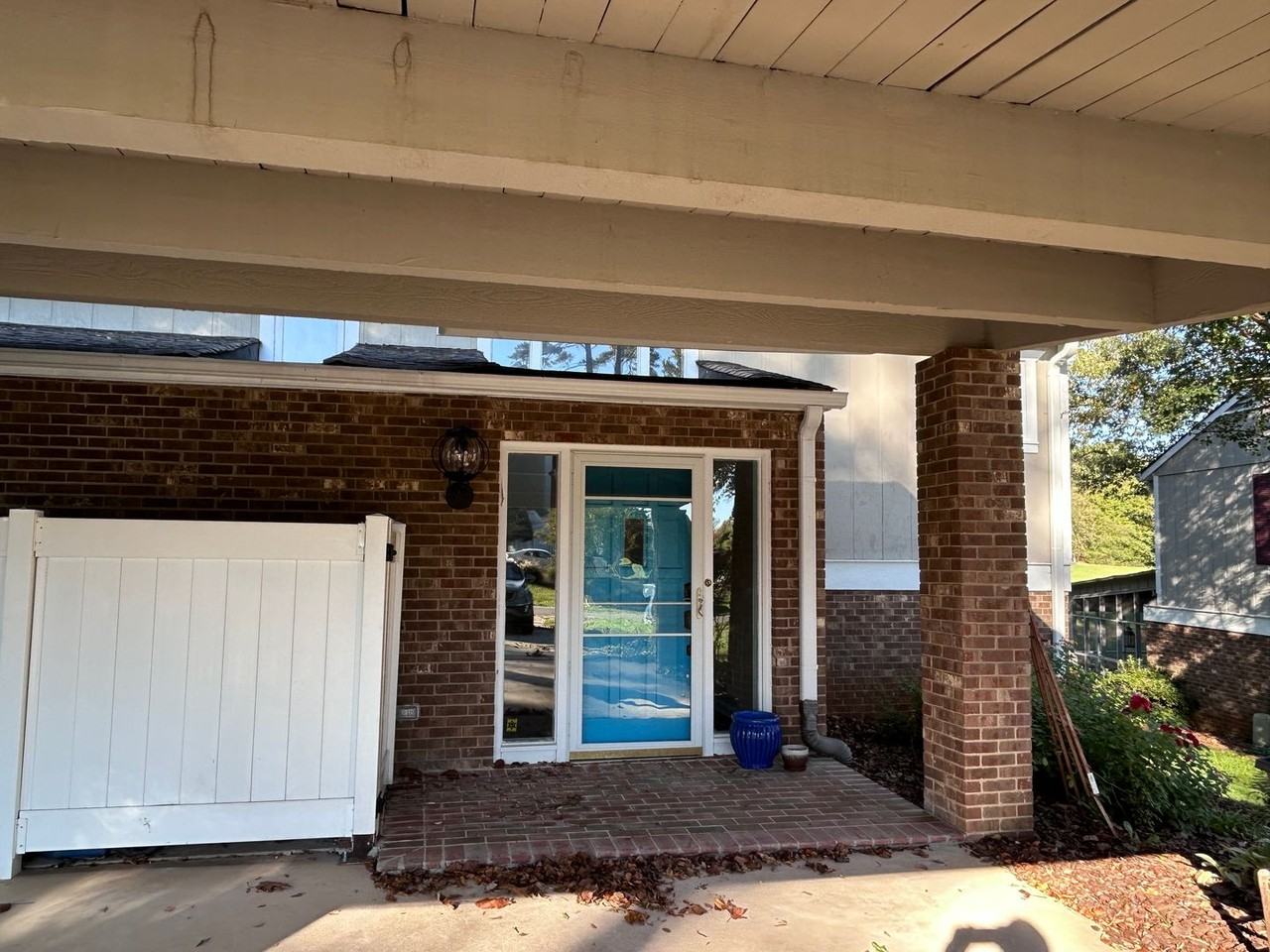 630 Riverbend Dr - Photo 5 of 32