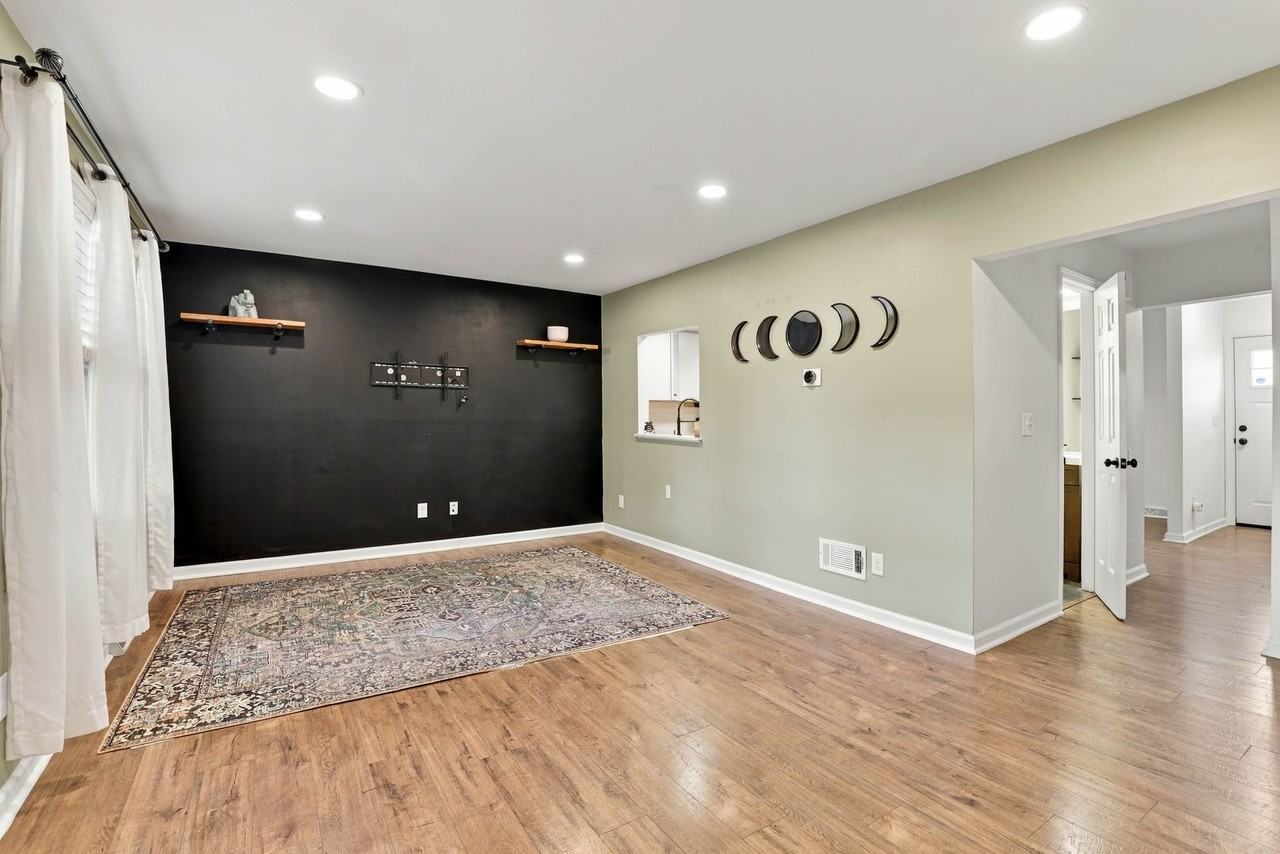 303 Church St - Photo 3 of 25
