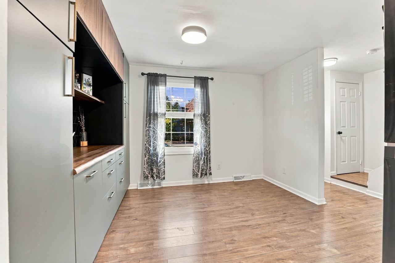 303 Church St - Photo 6 of 25