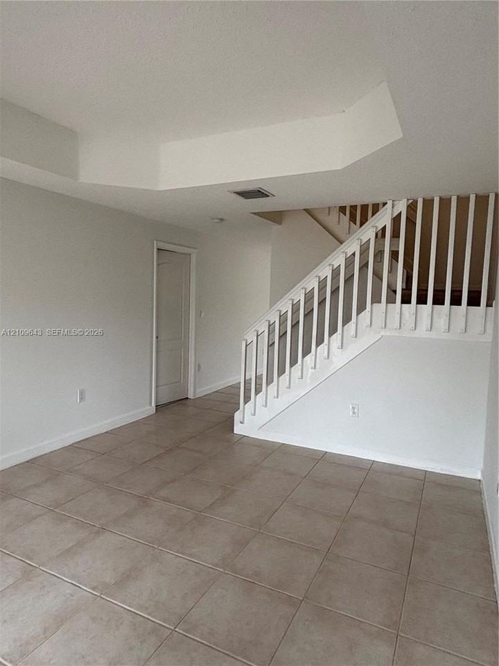11467 Nw 51st Ter - Photo 7 of 21