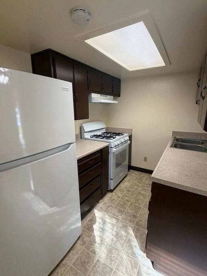 9831 Highway 41 - Photo 6 of 13