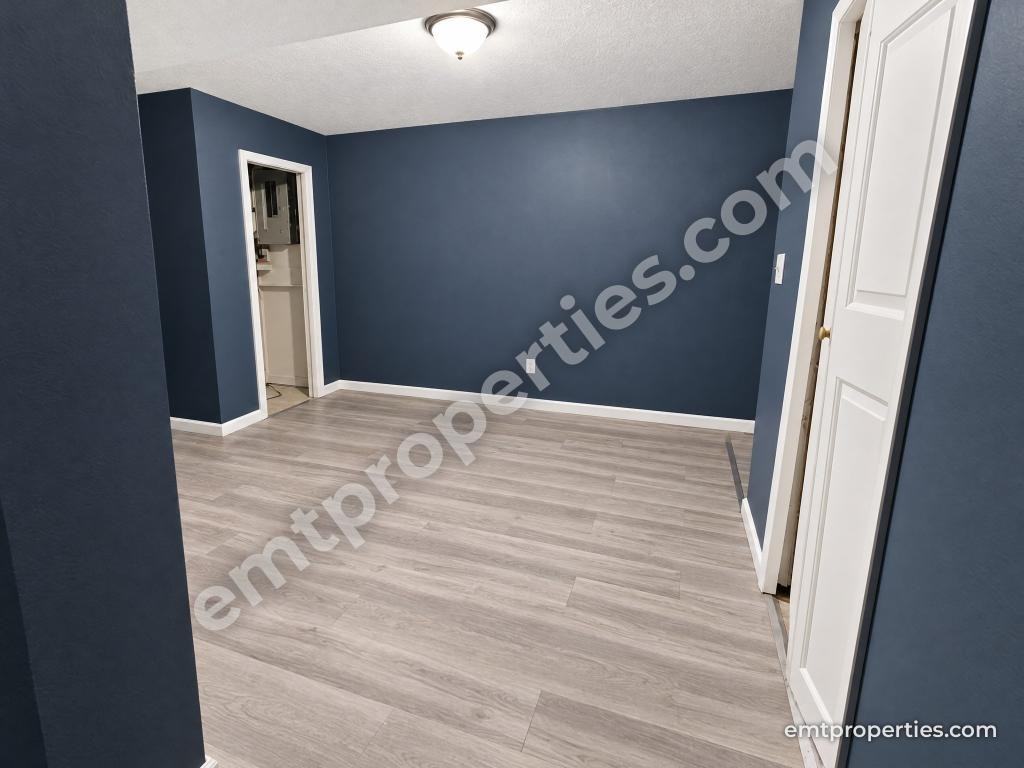 643 E St - Photo 4 of 11