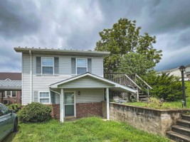 featured image of 431 Spurgeon Ln