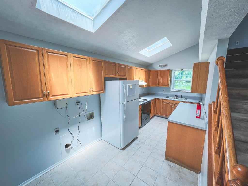 431 Spurgeon Ln - Photo 5 of 10
