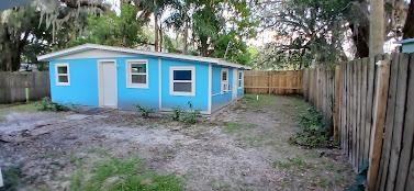 1507 Palmway St - Photo 6 of 16