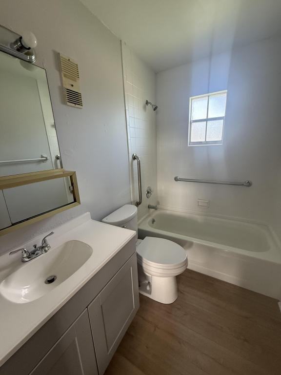 1005 Knox Mcrae Dr ##100 - Photo 4 of 10