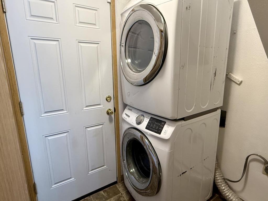 919 Se 153rd Ave #A - Photo 4 of 22