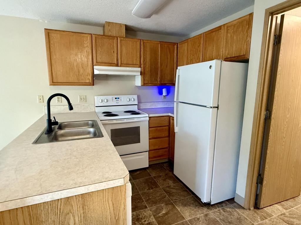 919 Se 153rd Ave #A - Photo 5 of 22
