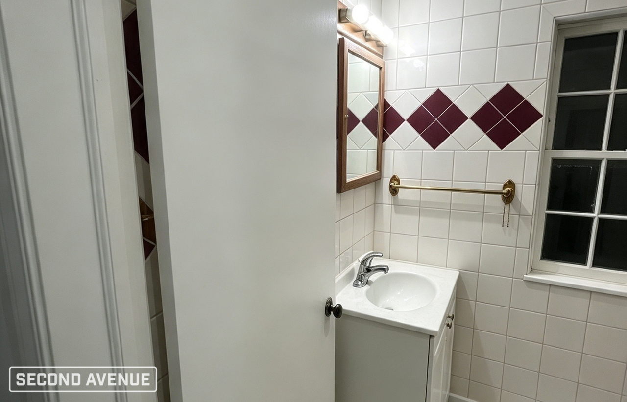 2608 E 93rd St - Photo 7 of 12