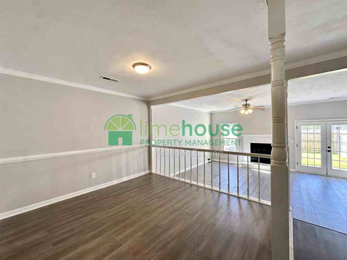 325 Gambrill Ct #1 - Photo 5 of 20
