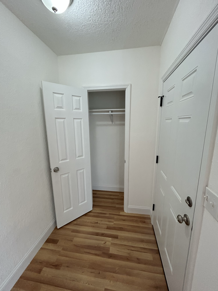 445 W 66th St #SF - Photo 6 of 24