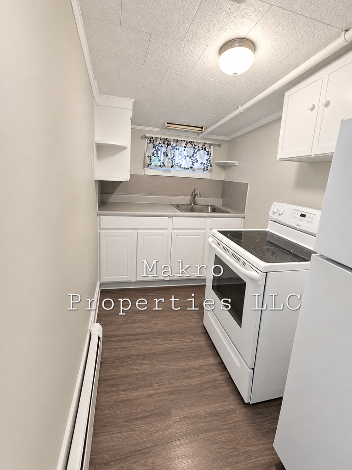 37 Main St #2ndFL - Photo 3 of 5