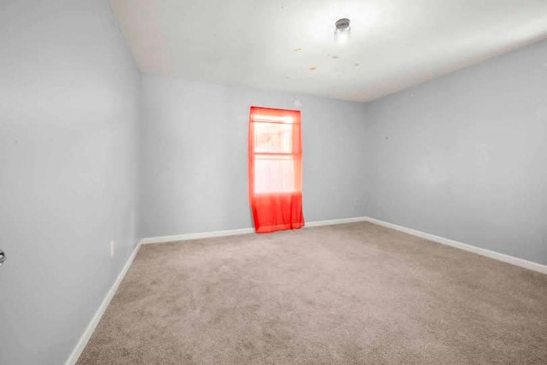 1204 Kline St - Photo 4 of 17