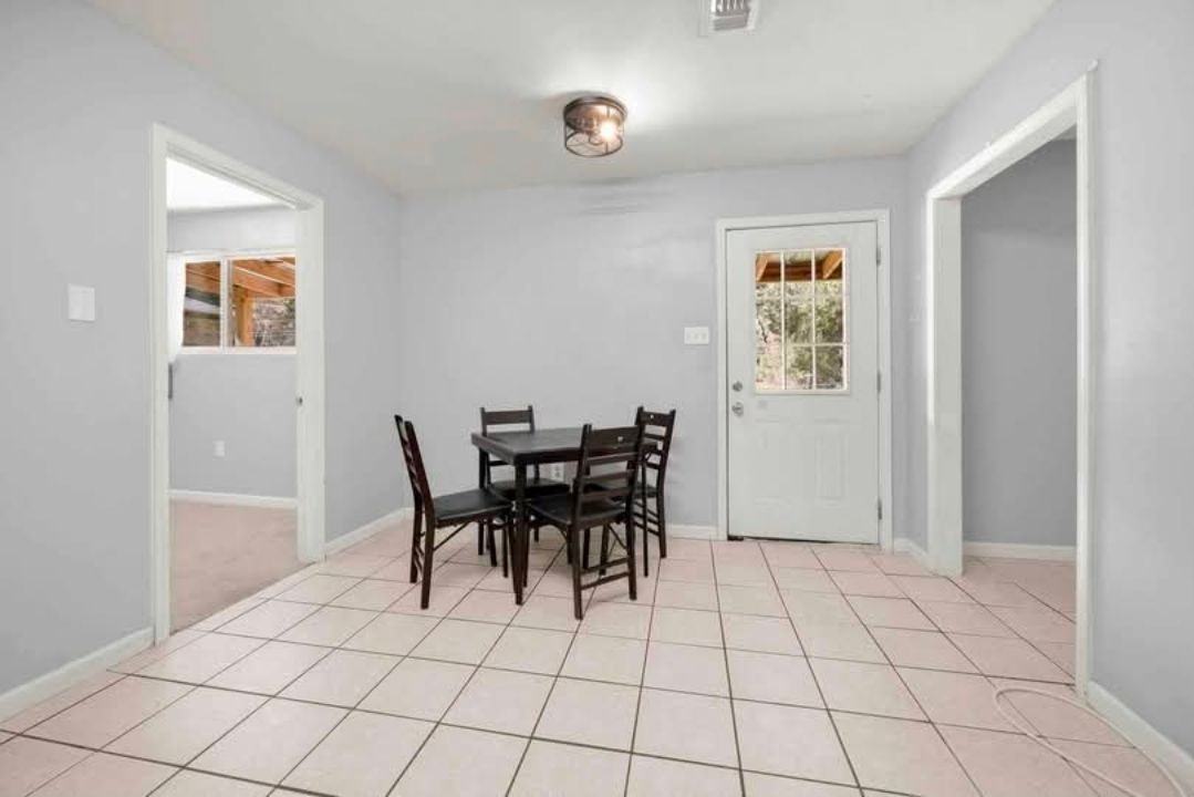 1204 Kline St - Photo 7 of 17