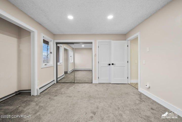 7790 Boundary Ave - Photo 4 of 9