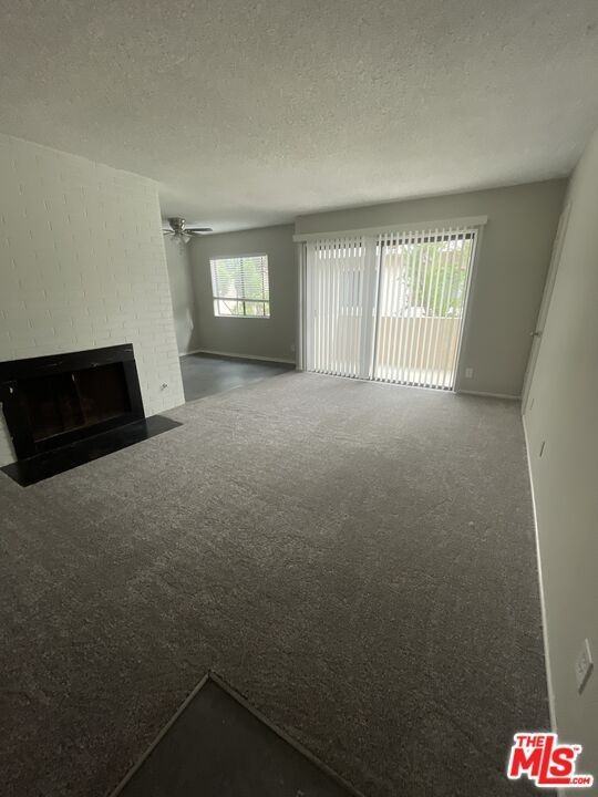 11806 Gorham Ave ##18 - Photo 4 of 26