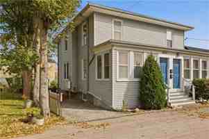 featured image of 8 Warner Pl