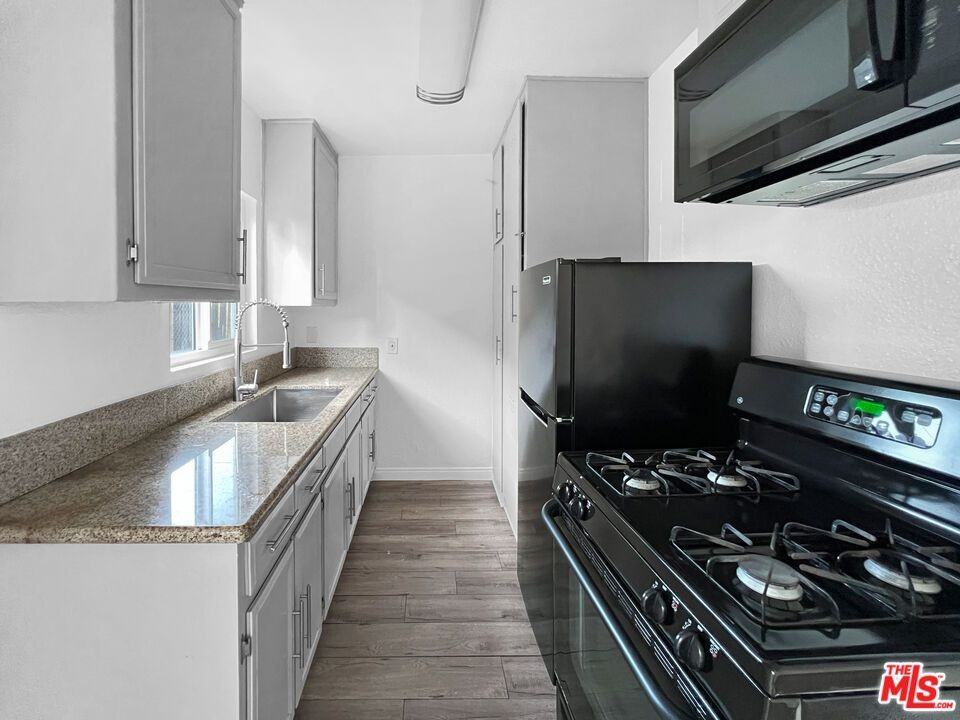 813 E Imperial Hwy ##3 - Photo 4 of 11