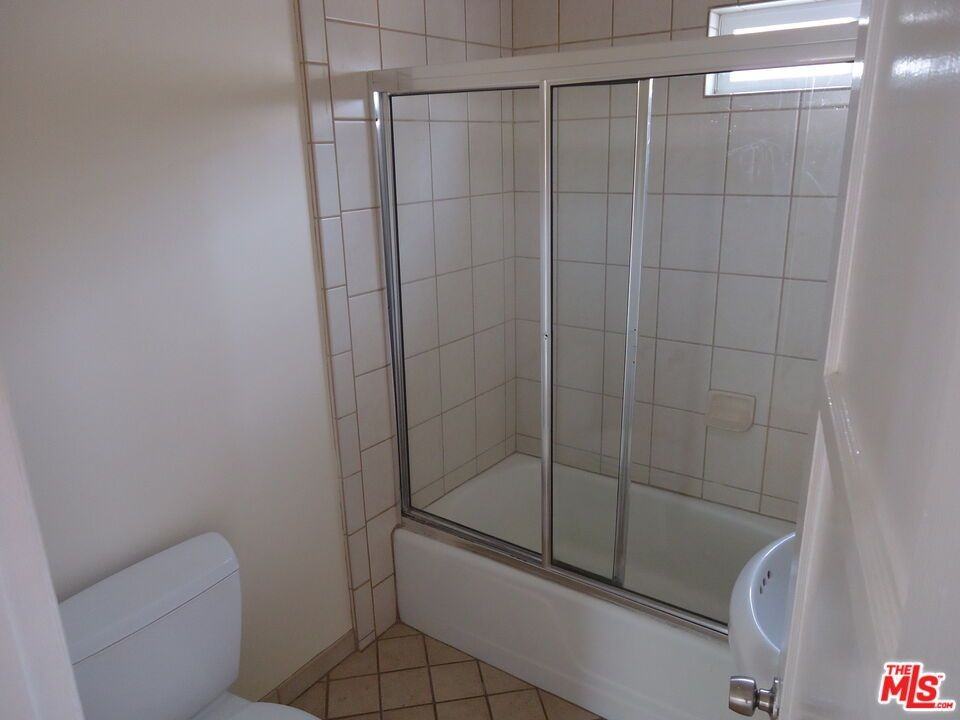 1929 Stoner Ave - Photo 7 of 19