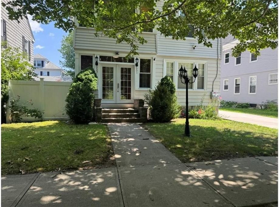 653 Pleasant Valley Pkwy
