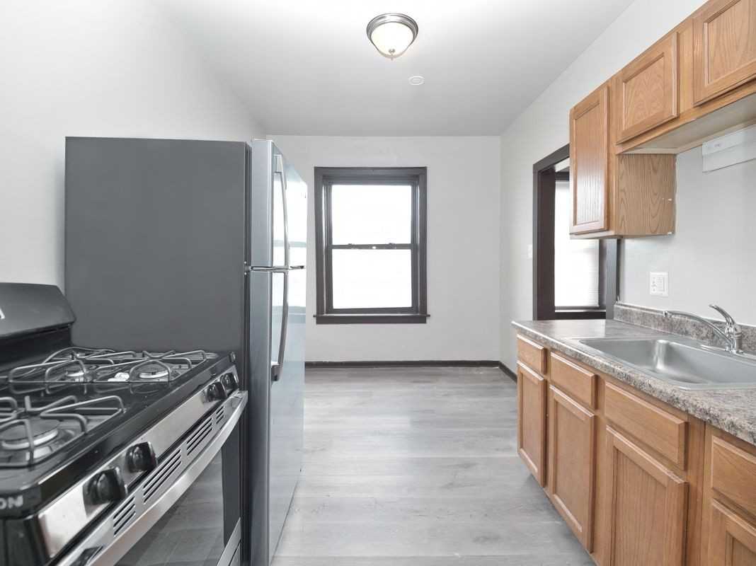 701 N Central Ave ##3s - Photo 6 of 19