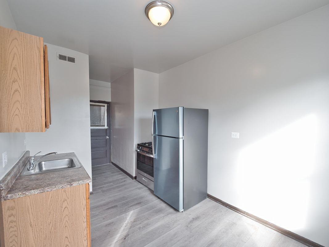 701 N Central Ave ##3s - Photo 7 of 19