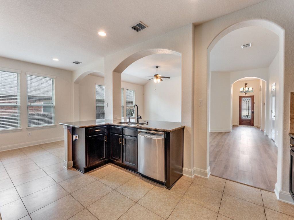 229 Gardner Cv - Photo 6 of 25