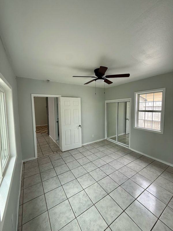 8447 Serapis Ave ##1/2 - Photo 4 of 5