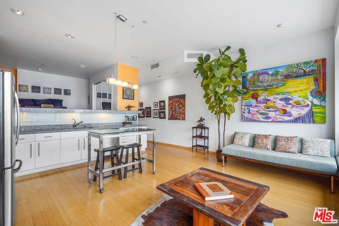 1100 Wilshire Blvd - Photo 6 of 27