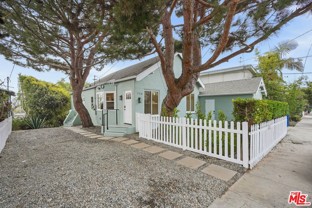 726 Pier Ave ##B - Photo 1 of 1