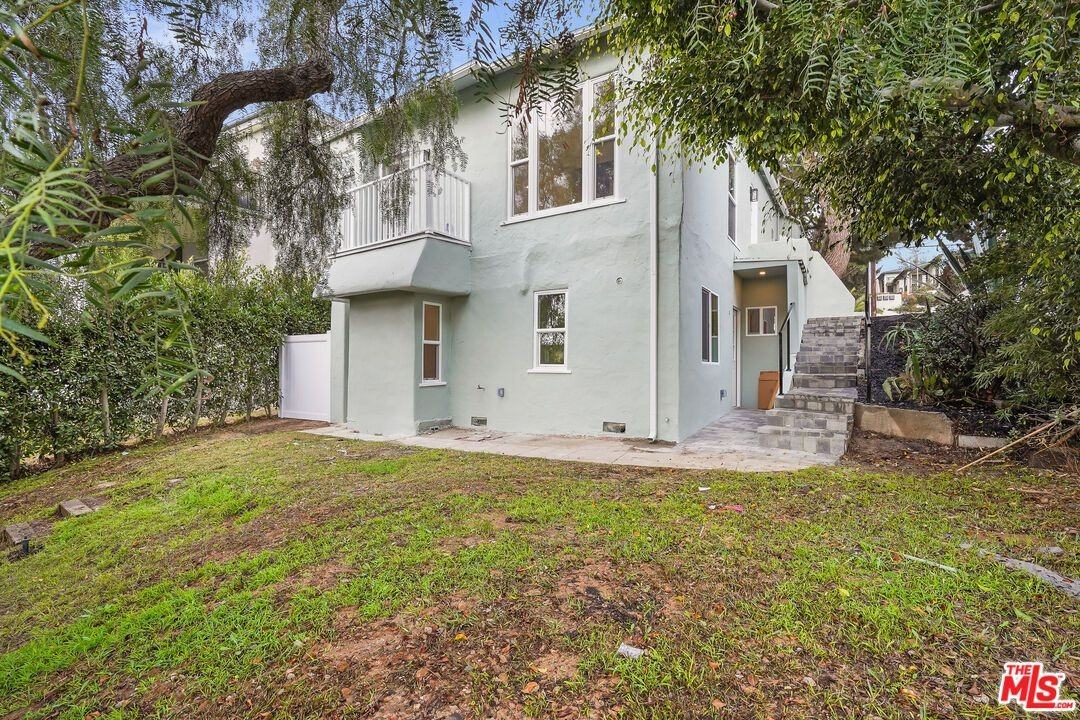 726 Pier Ave ##B - Photo 2 of 19