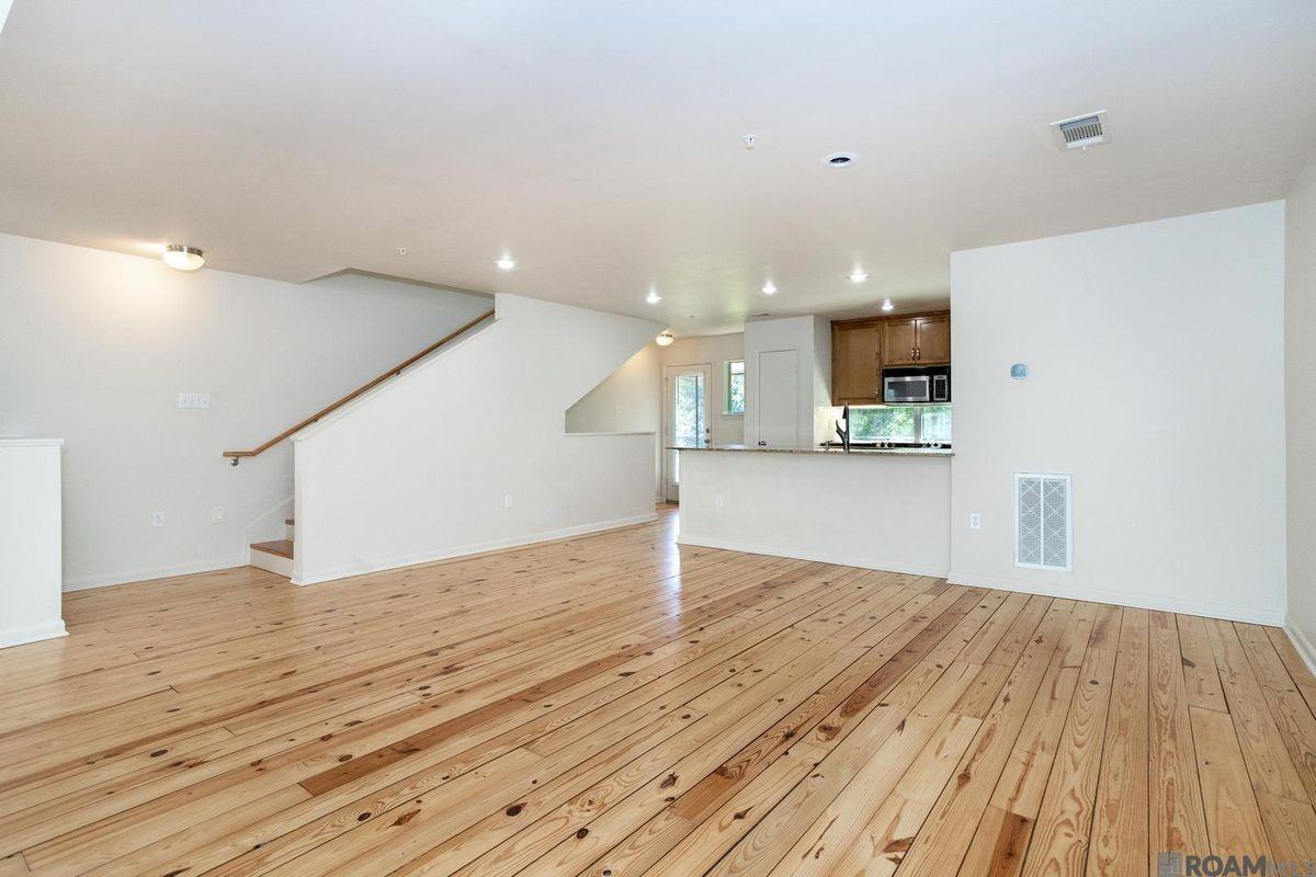 1720 Nicholson Dr ##6 - Photo 4 of 22