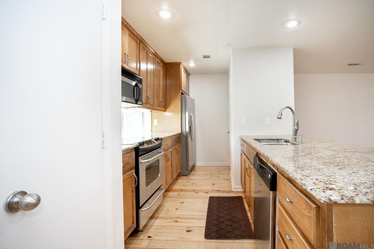 1720 Nicholson Dr ##6 - Photo 7 of 22