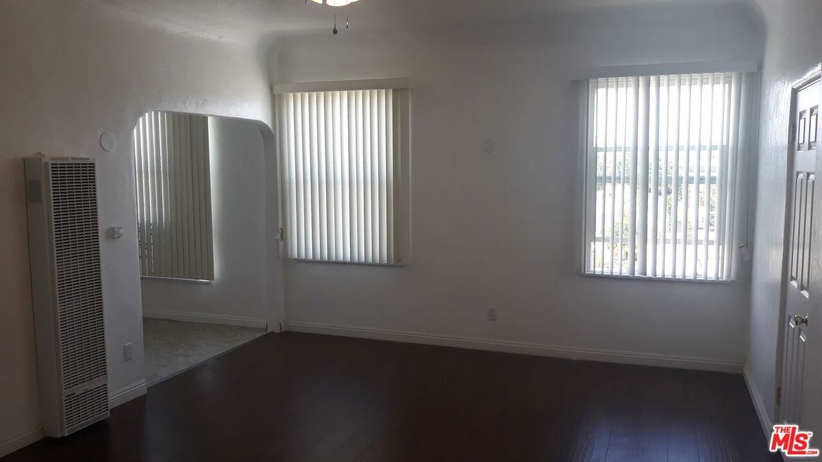 5017 Crenshaw Blvd ##1/2 - Photo 2 of 16