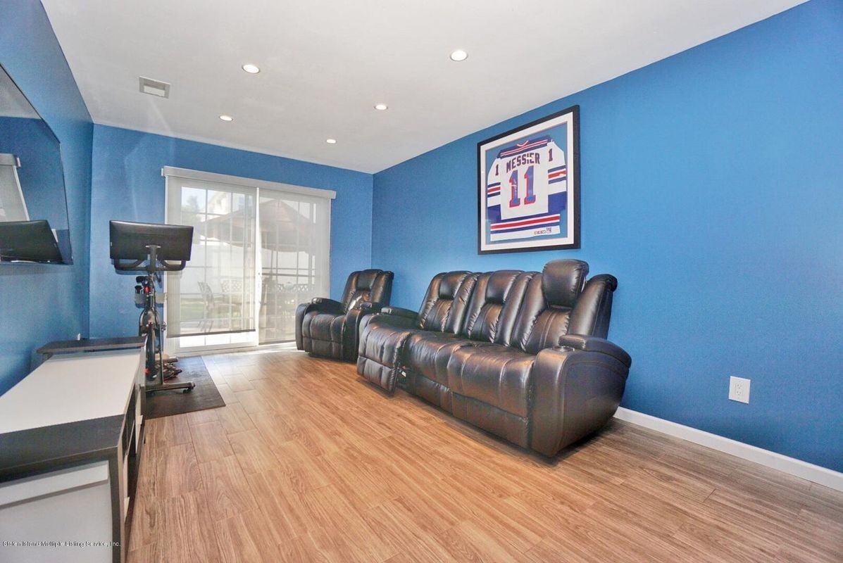 30 Laredo Ave ##2 - Photo 3 of 15