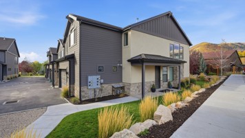 featured image of 1137 Northwest #1