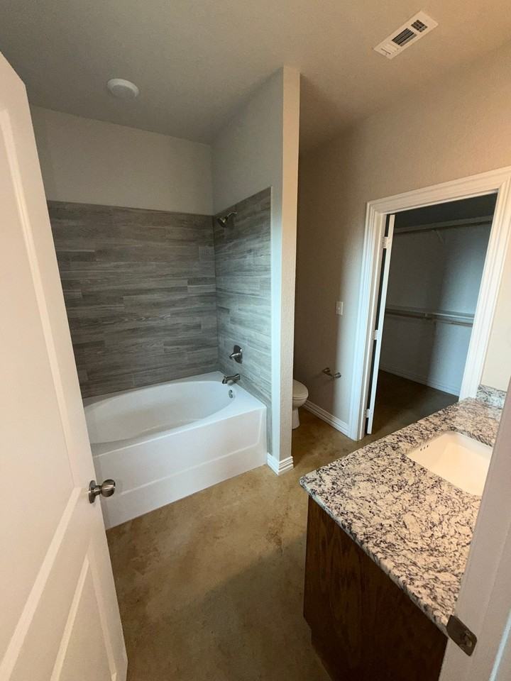 5803 Mercy Trail - Photo 4 of 11
