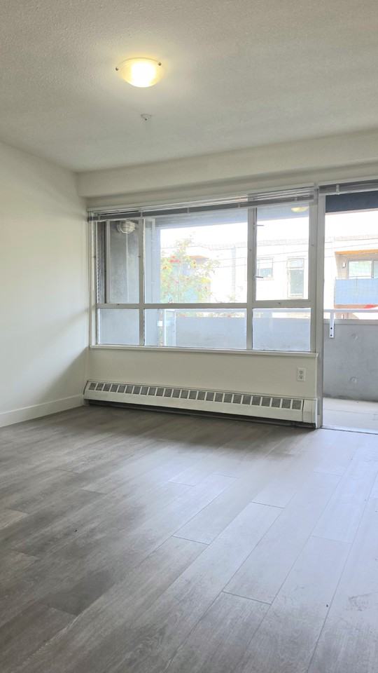 2475 4th Ave W #313 - Photo 3 of 11