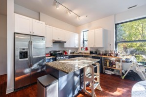 featured image of 2 S Leavitt St #210